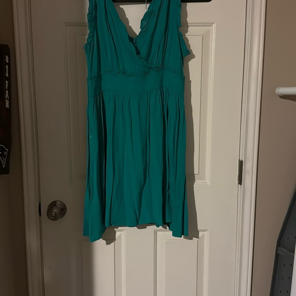 BiBi Green Sleeveless V-Neck Mini Sundress